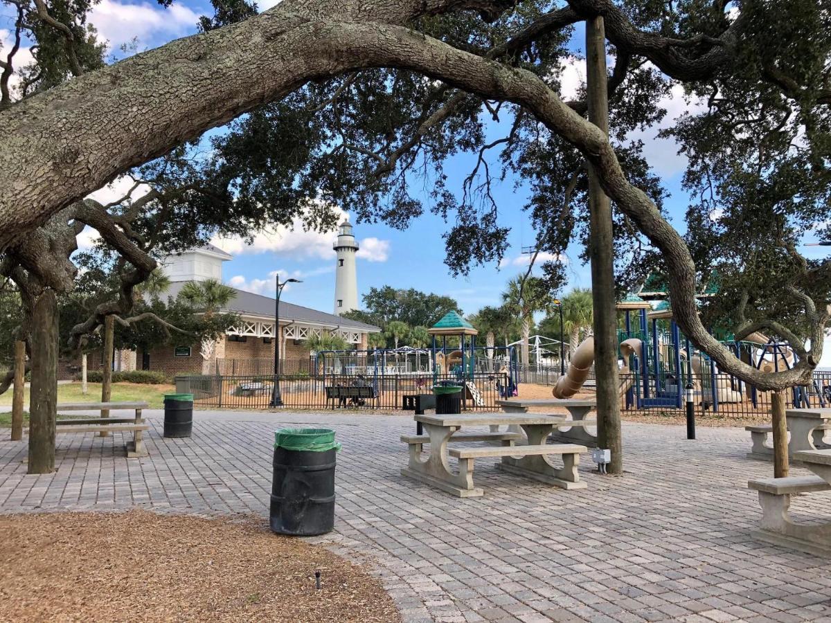 Salty Breeze At Demere Landing Unit 168 - Salt Air Dr Villa St. Simons Island Exterior photo